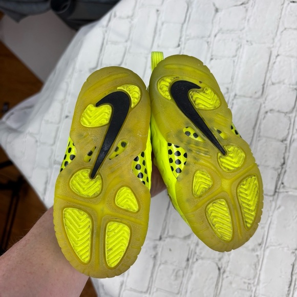 Nike Air Foamposite Little Posite Pro Volt CW1593-702 Size 6C - Picture 9 of 9